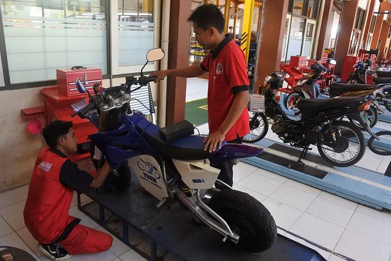 bengkel-konversi-motor listrik 2