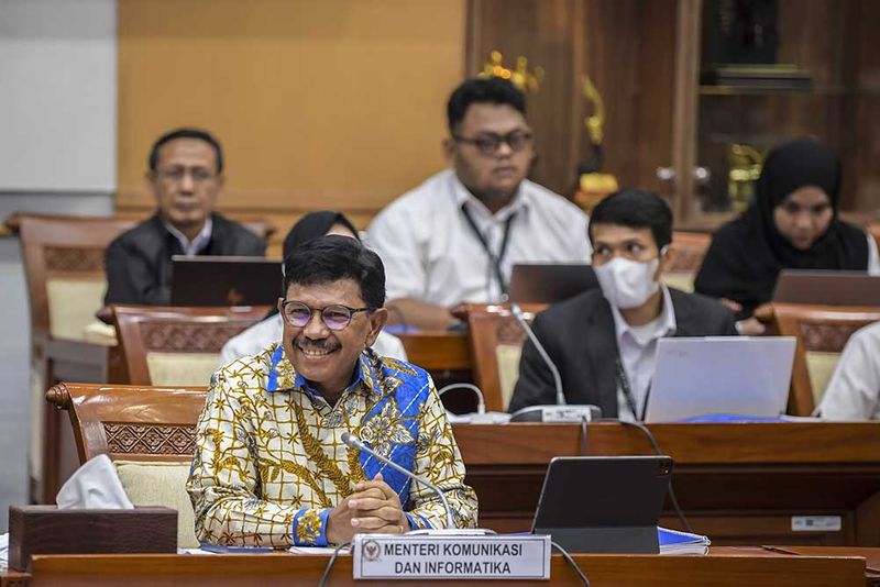 raker-komisi-i-dpr-dengan-menkominfo-5