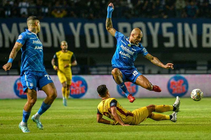 persib-bandung-melawan-persikabo-1