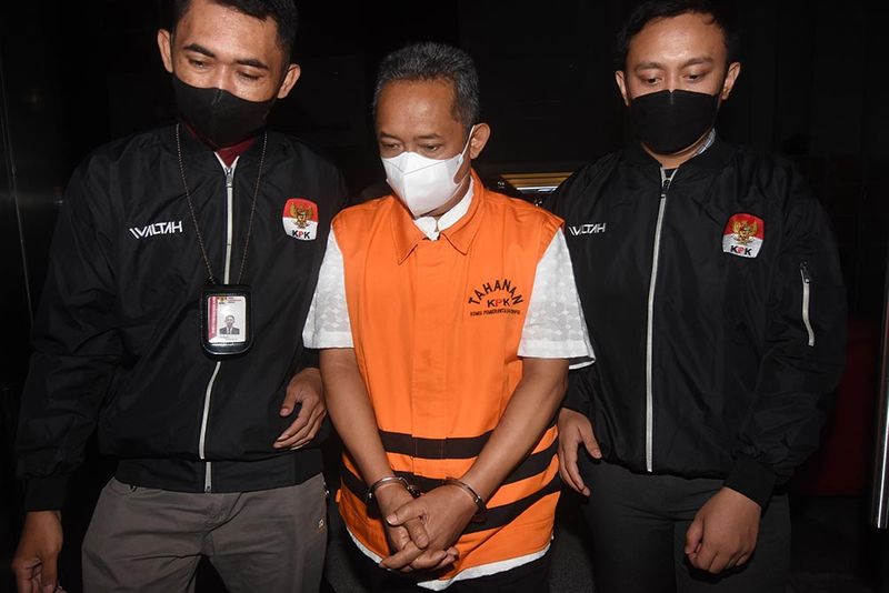 kpk-tahan-wali-kota-bandung-2