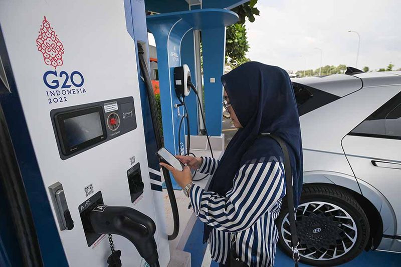 layanan-spklu-mobil-listrik-pemudik-di-rest-area-tol-3