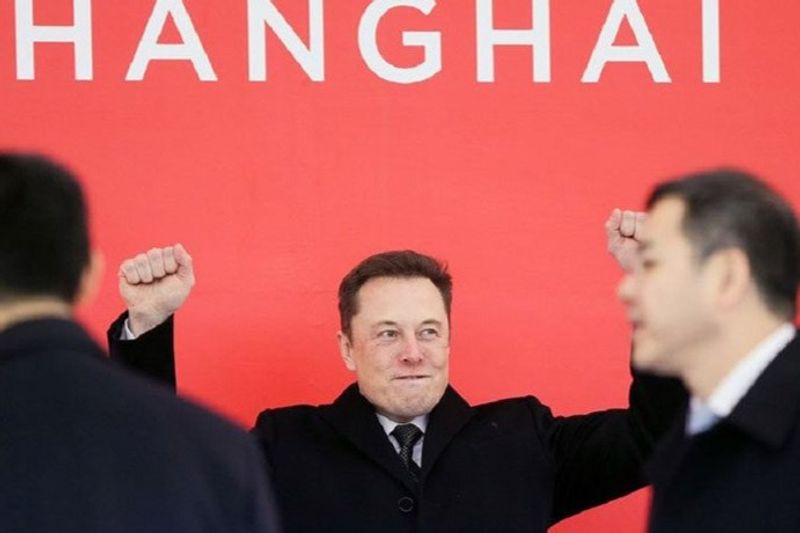 Elon-Musk-Tesla-Shanghai_1