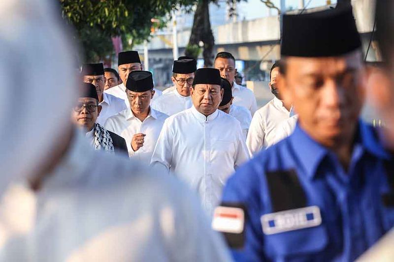 prabowo-shalat-id-di-masjid-agung-al-azhar-4