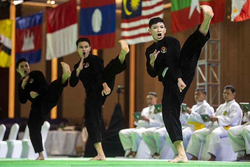 emas-nomor-seni-group-putra-pencak-silat-5a