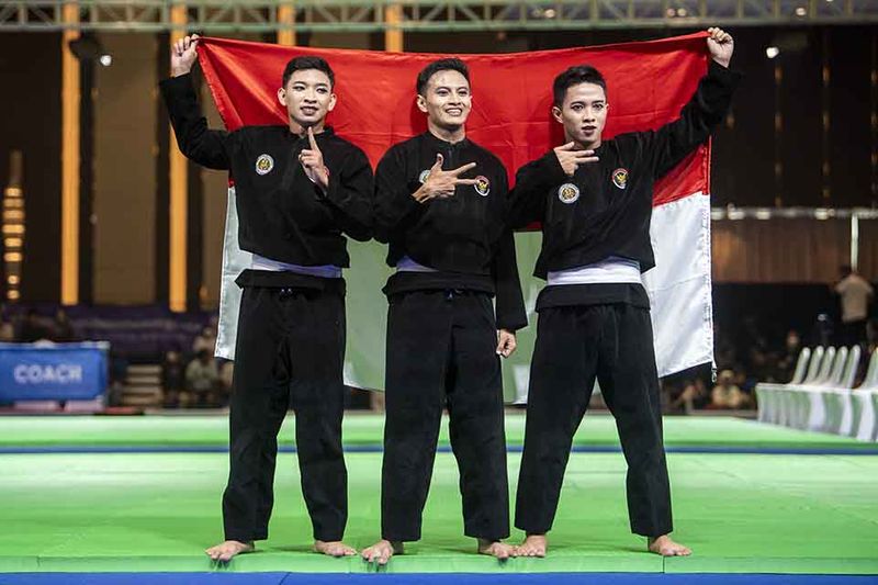 emas-nomor-seni-group-putra-pencak-silat-6a
