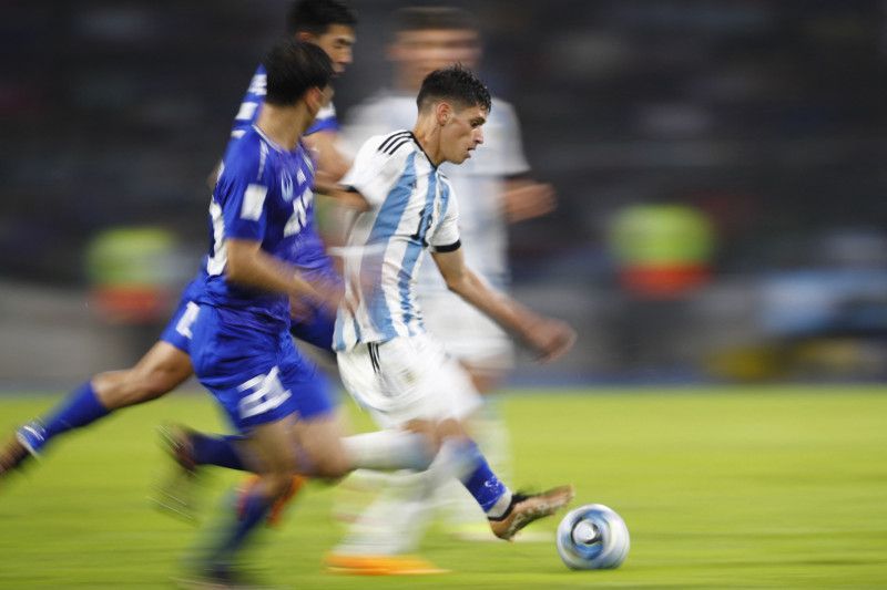 2023-05-20T232504Z_1406122619_UP1EJ5K1T1QHB_RTRMADP_3_SOCCER-WORLDCUPU20-ARG-UZB