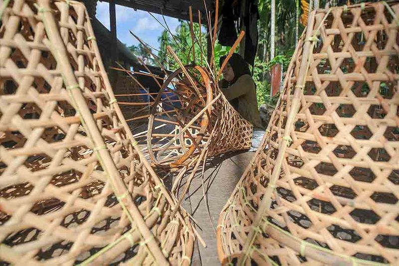 kerajinan-lanjung-rotan-tanjung-jabung-barat-1