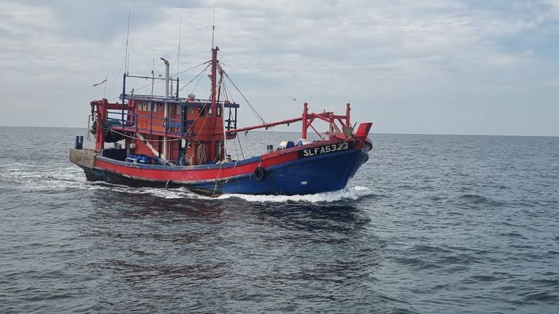 Kapal Illegal Fishing Berbendera Malaysia 1