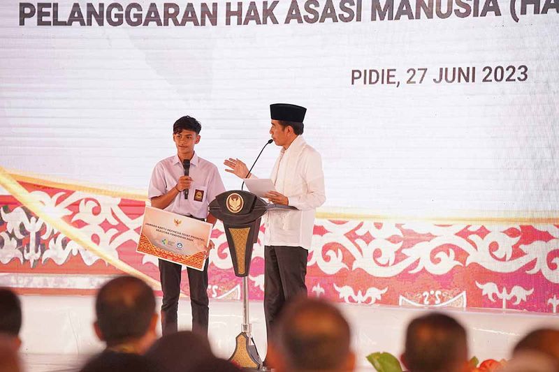 presiden-jokowi-luncurkan-penyelesaian-non-yudisial-ham-berat-3