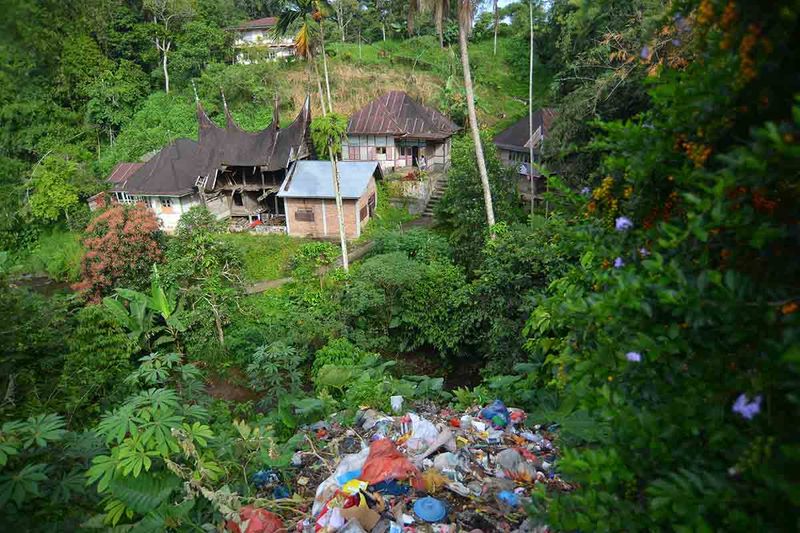 sampah desa wisata-pariangan-1