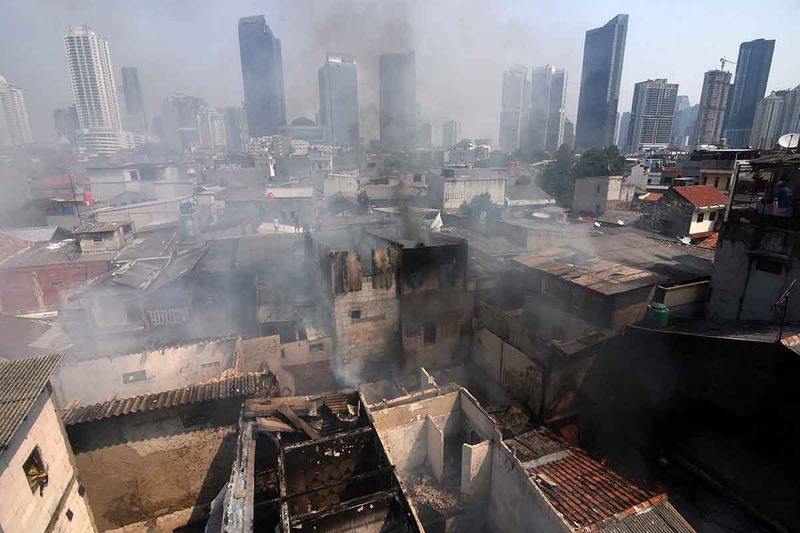 kebakaran-permukiman-padat-penduduk-di-setiabudi-jakarta-8
