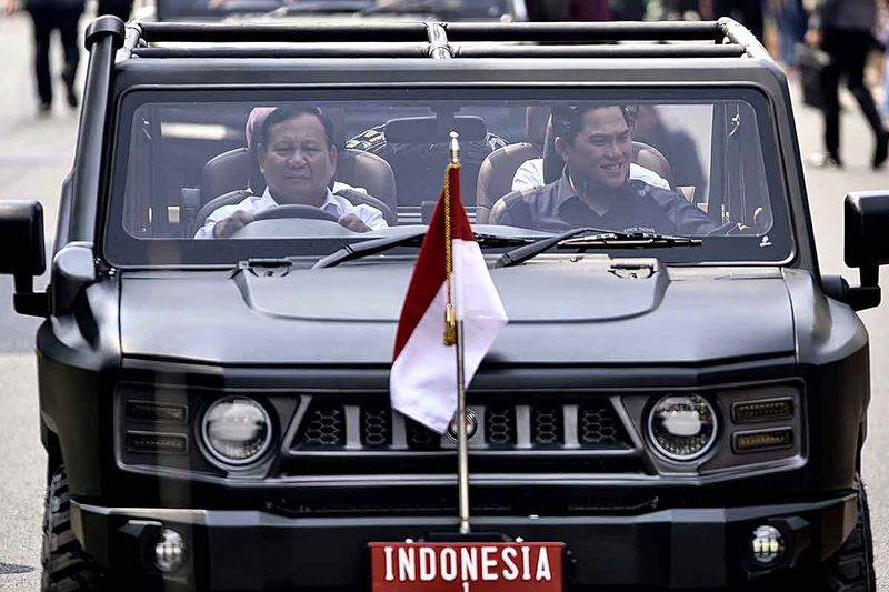 presiden-jokowi-kunjungi-pindad-4