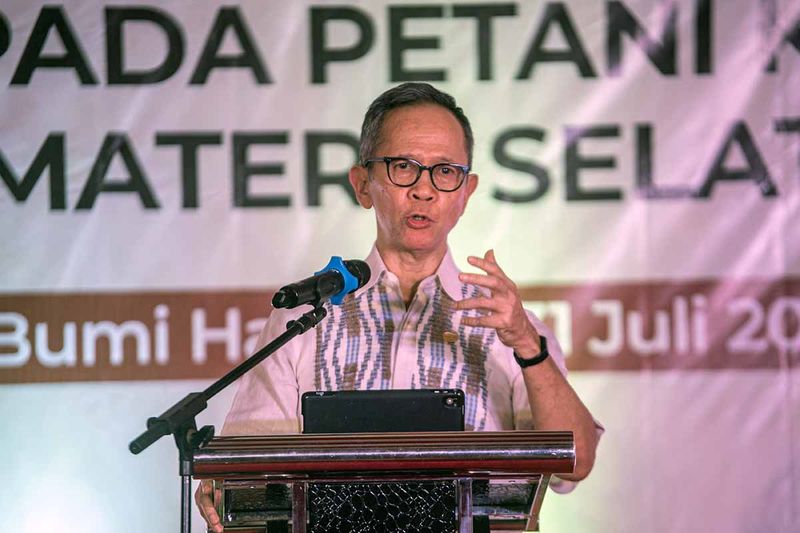 dukungan-pembiayaan-petani-kelapa-sawti-oleh-ojk-3