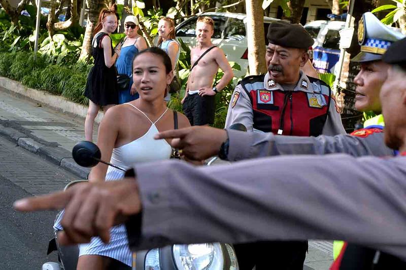 sosialisasi-keselamatan-berkendara-kawasan-wisata-2