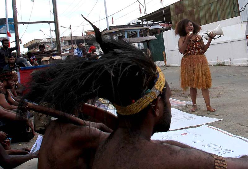 aksi-hari-masyarakat-adat-sedunia-di-papua-4