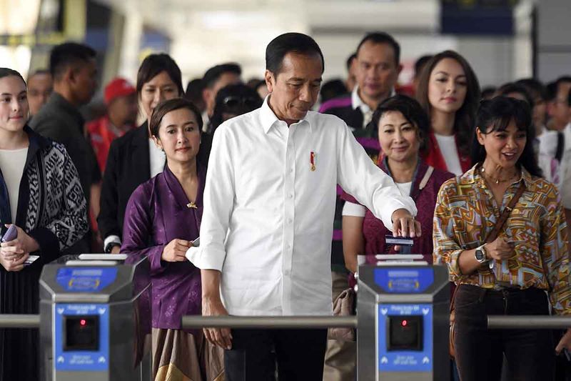 presiden-bersama-artis-jajal-lrt-02