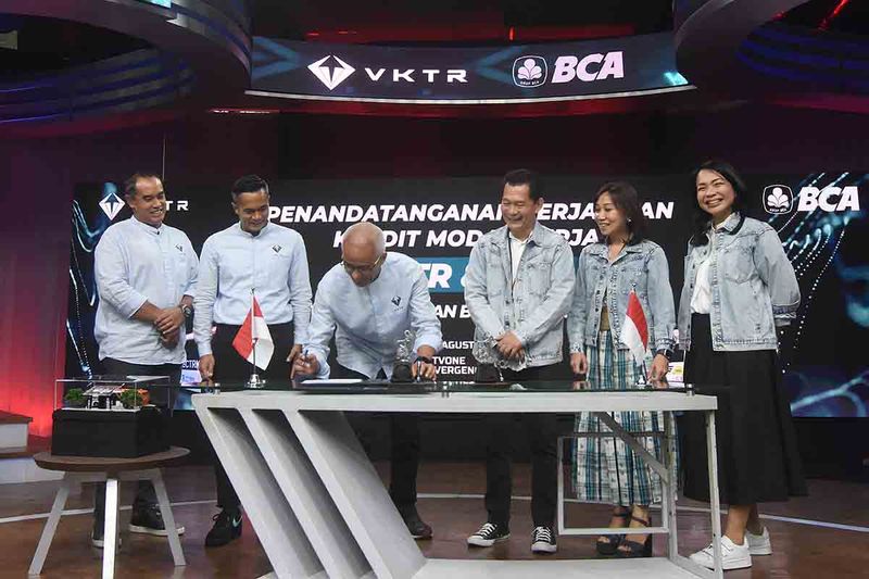 penandatanganan-perjanjian-kredit-modal-kerja-vktr-dengan-bca-2