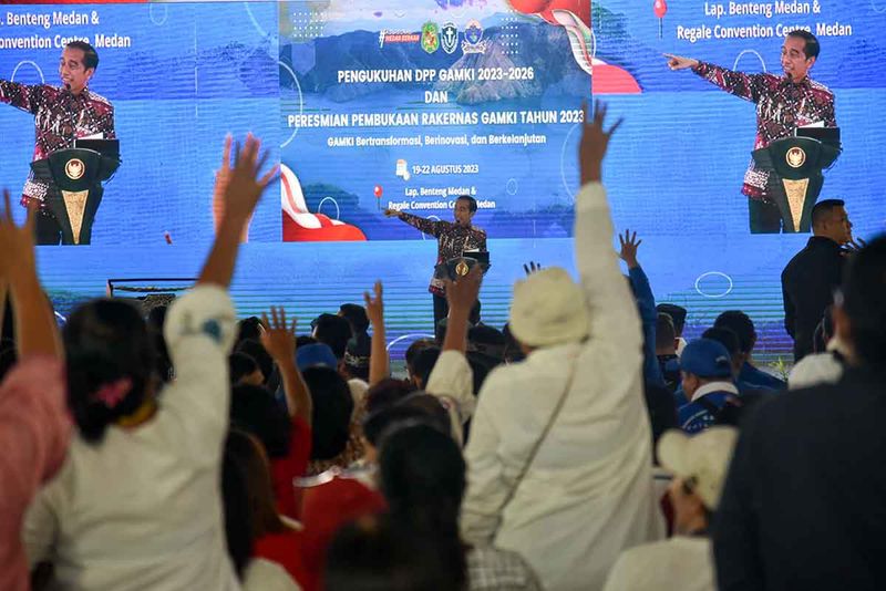 presiden-hadiri-pengukuhan-gamki-4