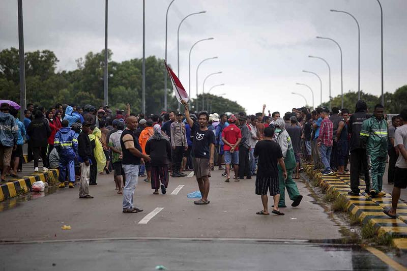 tutup-jalan-pembangunan-kawasan-industri-rempang-1