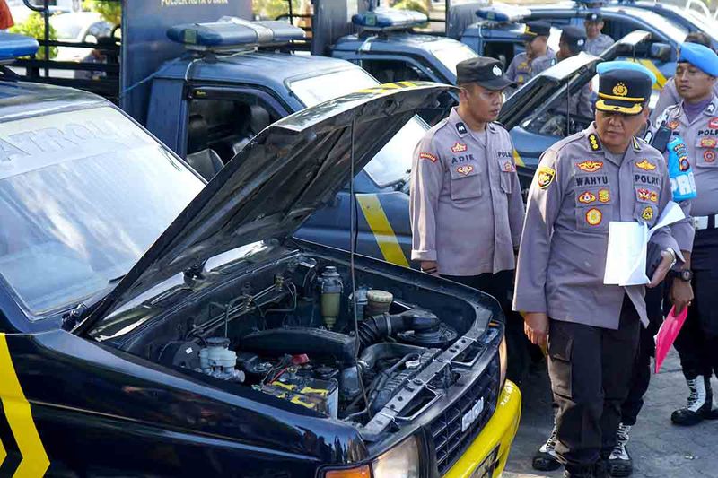pemeriksaan-kendaraan-operasional-polri-3