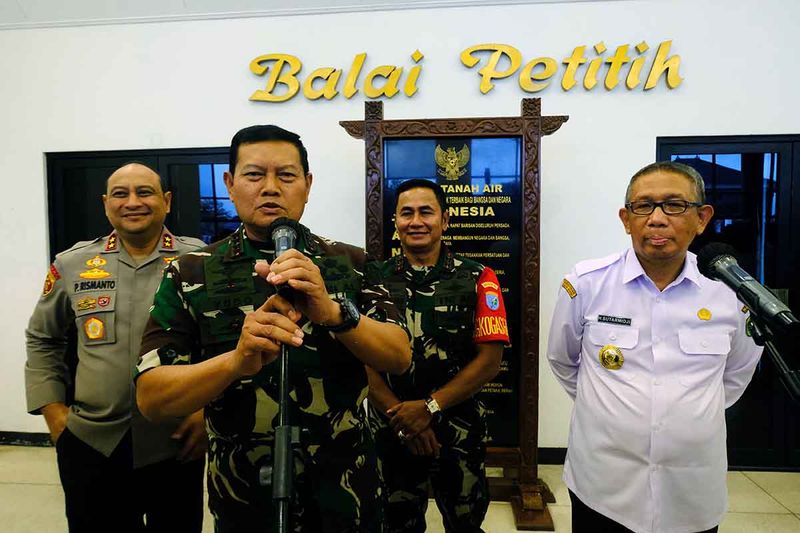 panglima-tni-rakor-penanggulangan-karhutla-1