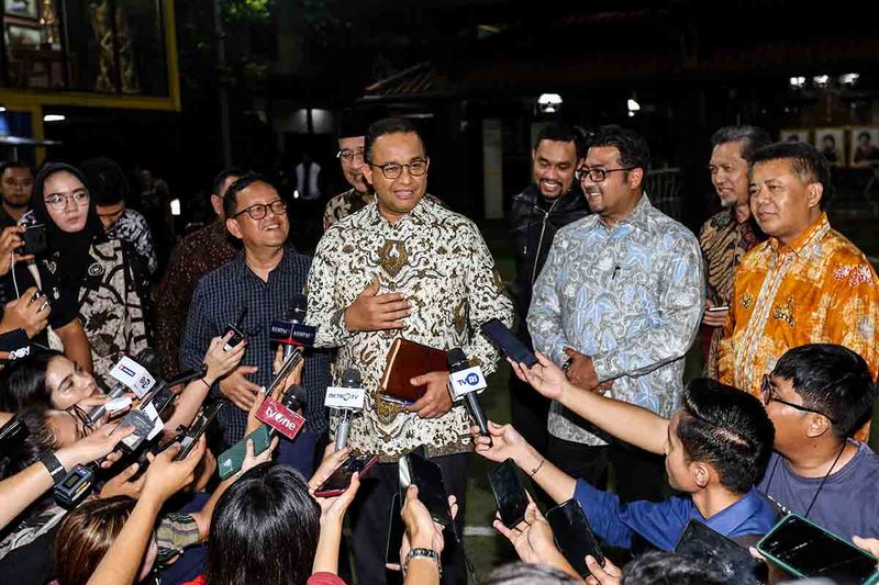 anies-dan-tim-delapan-bertemu-sby-di-cikeas-2