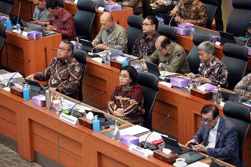 rapat-kerja-badan anggaran dpr-jakarta-6