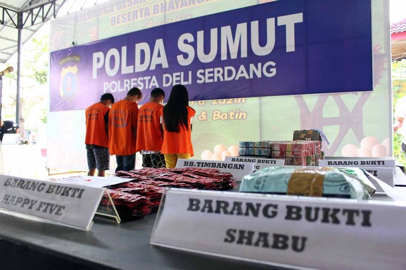 rilis-narkoba-di-polresta-deli-serdang-4