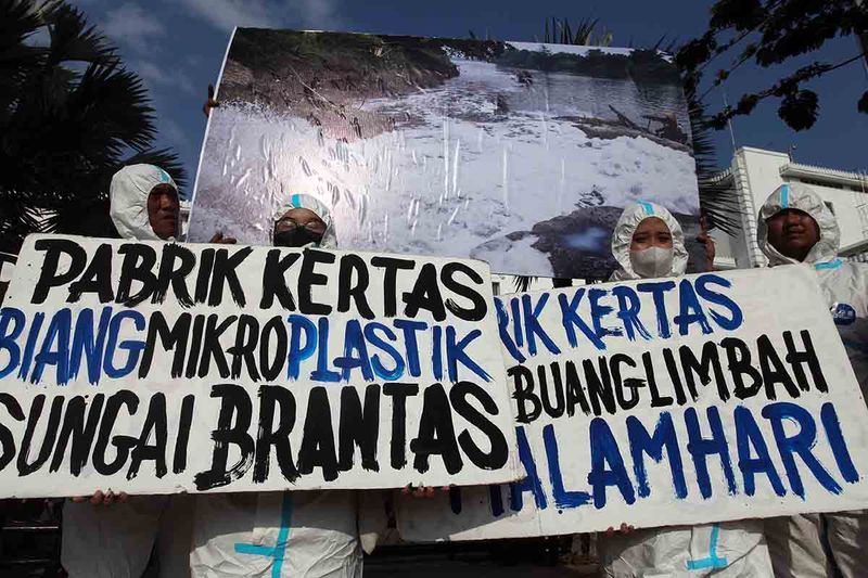 aksi-aktivis-lingkungan-hidup-di-surabaya-8