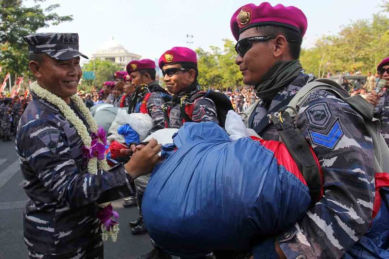 kirab-hut-ke-78-tni-angkatan-laut-6