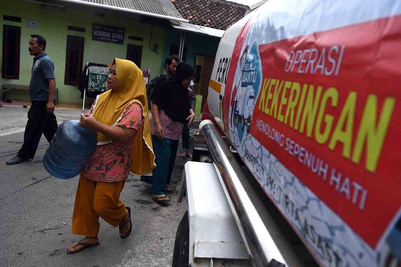 pendistribusian-air-bersih-di-cipayung-depok-5