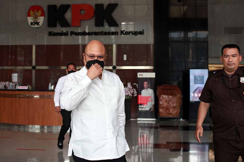 pemeriksaan-saksi-irwan-daniel-mussry-kpk-1