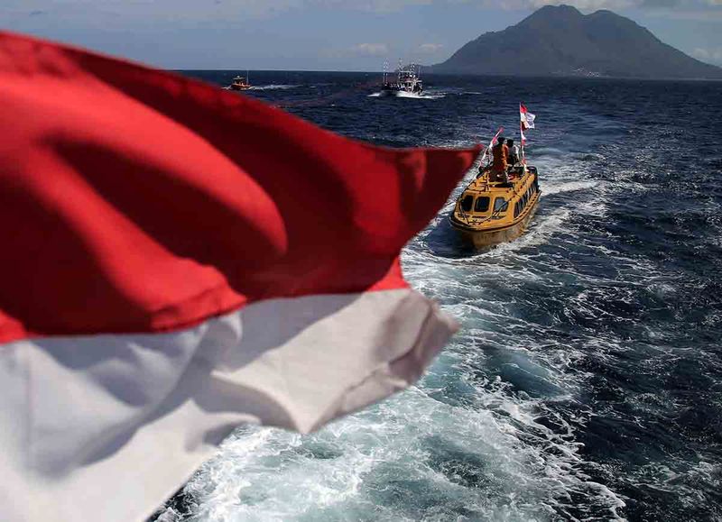 prosesi-kololi-kie-ngolo-pada-kegiatan-pekan-budaya-di-ternate-8