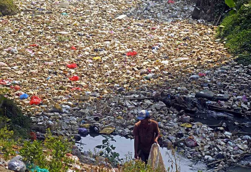 sampah-sungai-banten-1