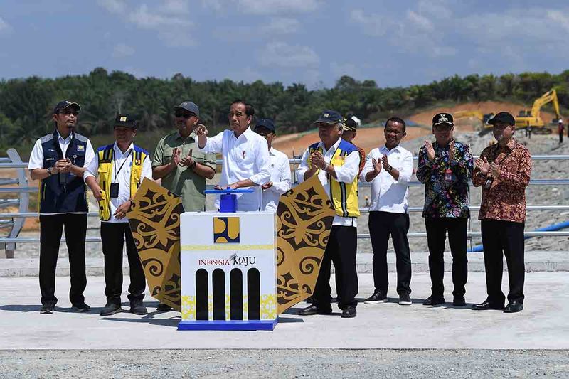 pengisian-bendungan-sepaku-semoi-3