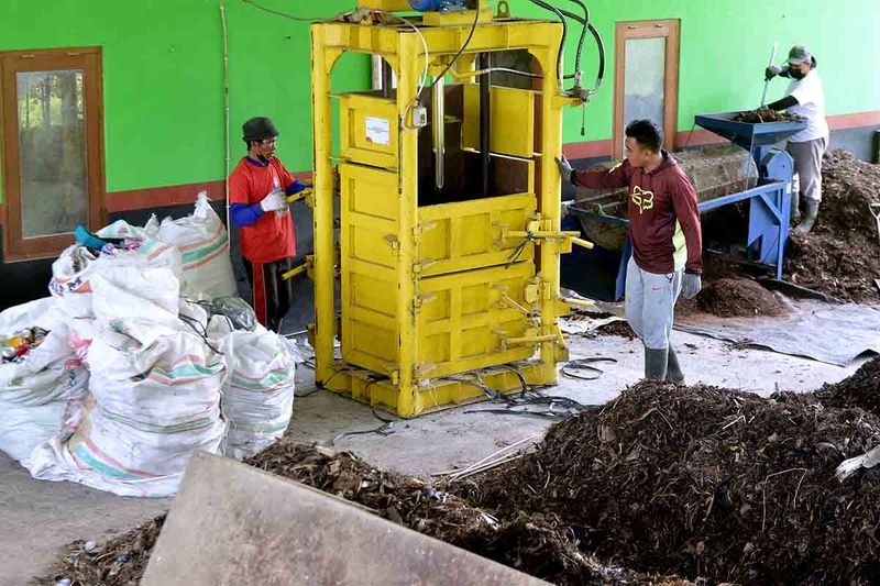 pengelolaan-sampah-di-tps3r-7