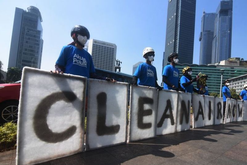 antarafoto-aksi-greenpeace-sikapi polusi udara 220923-ies-3