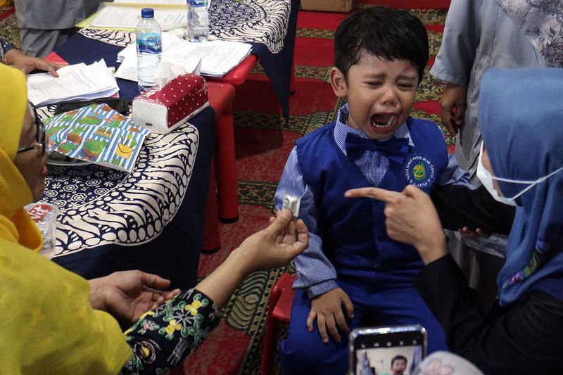 pemberian-obat-cacing-untuk-anak-sekolah-5