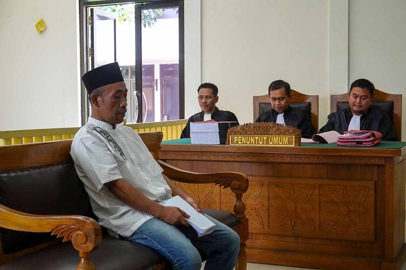 sidang-pertama-kasus-pembunuhan-dukun-pengganda-uang-2