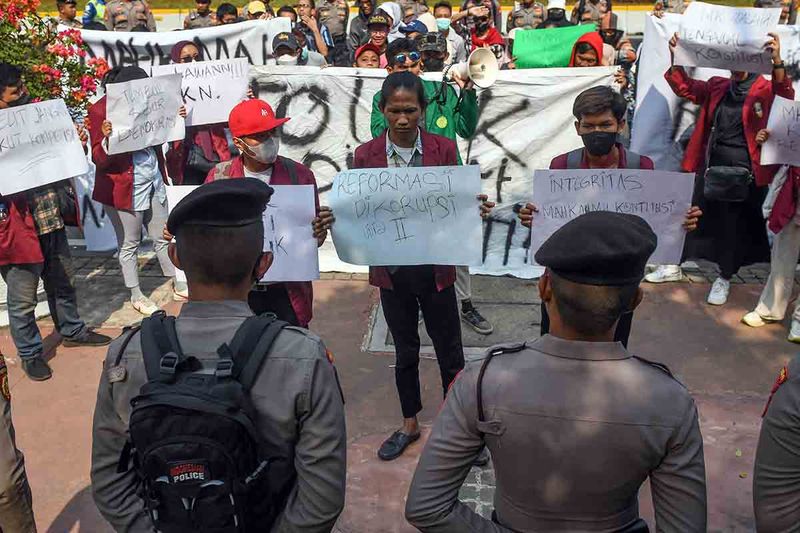 aksi-minta mk netral-6