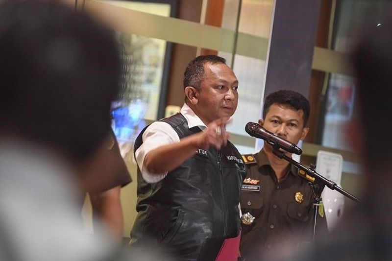 Kejagung-resmi tetapkan Sadikin Rusli tersangka