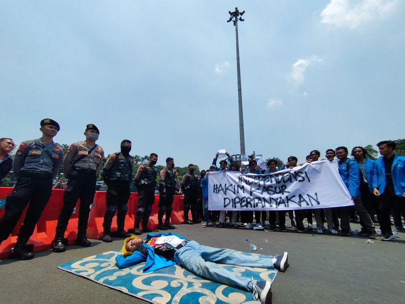 Demo Mahasiswa Tolak Gugatan ke MK