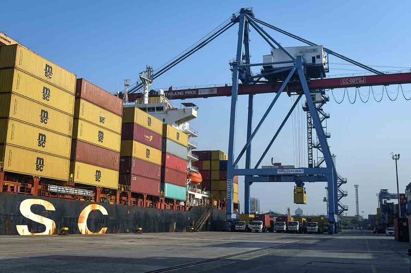 pemerintah sebut neraca-perdagangan-september-surplus-4