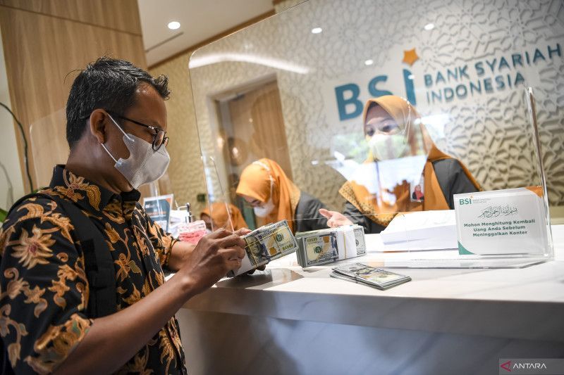 antarafoto-layanan kredit perbankan bsi-berangsur-pulih-11052023-mrh-1