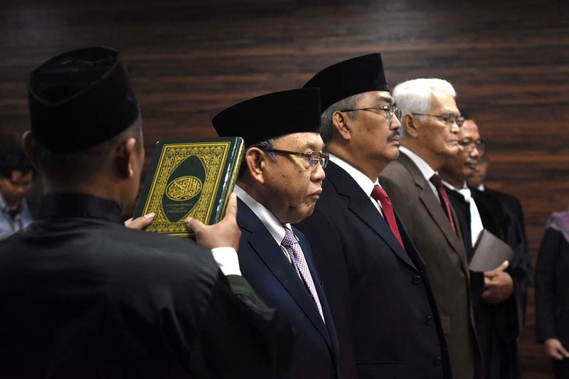 pelantikan-anggota-majelis-kehormatan-mahkamah-konstitusi-6 mk