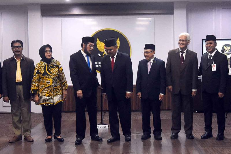 pelantikan-anggota MKMK majelis-kehormatan-mahkamah-konstitusi-15