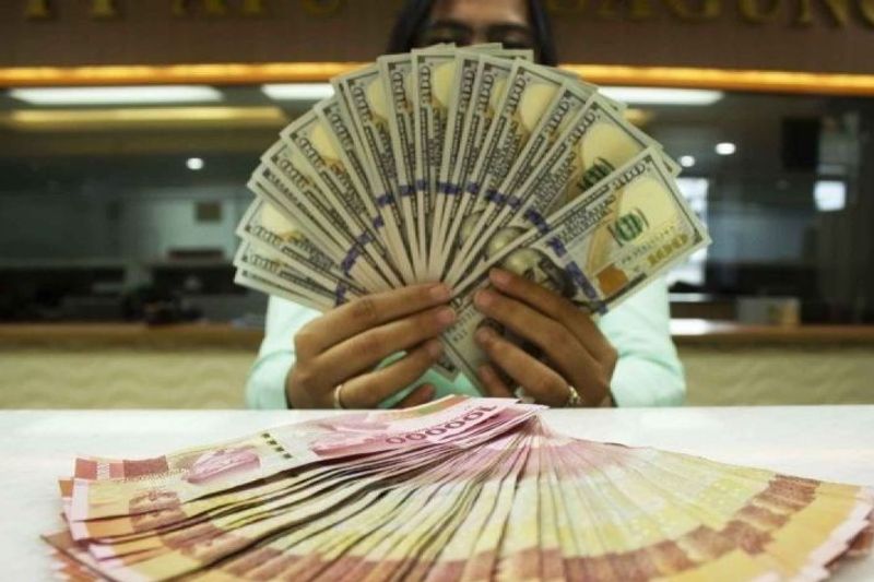 rupiah melemah