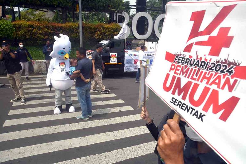 sosialisasi pemilu 2024-di-terminal-dan-pasar-kota-bogor-1