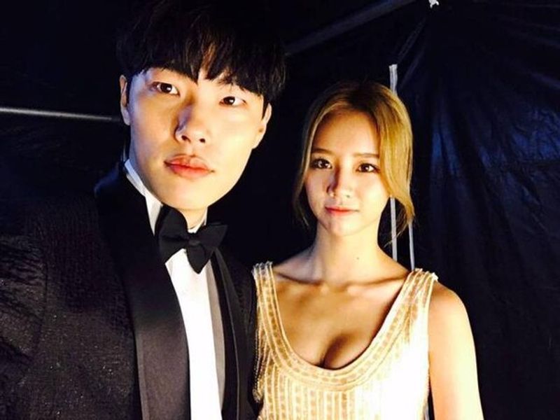 'Reply 1988 Couple' Hyeri dan Ryu Junyeol Putus Setelah 7 Tahun