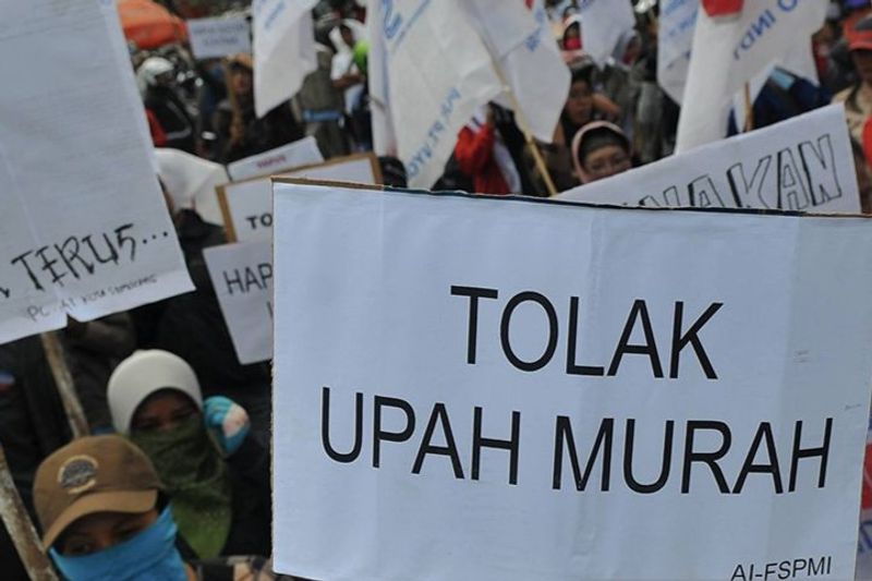 Buruh-Semarang-soal UMP